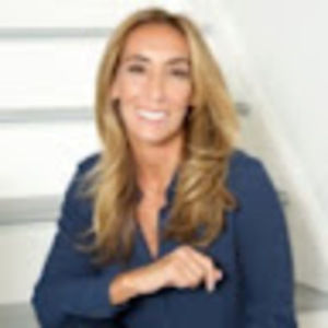 Meet your Posher, Stacey